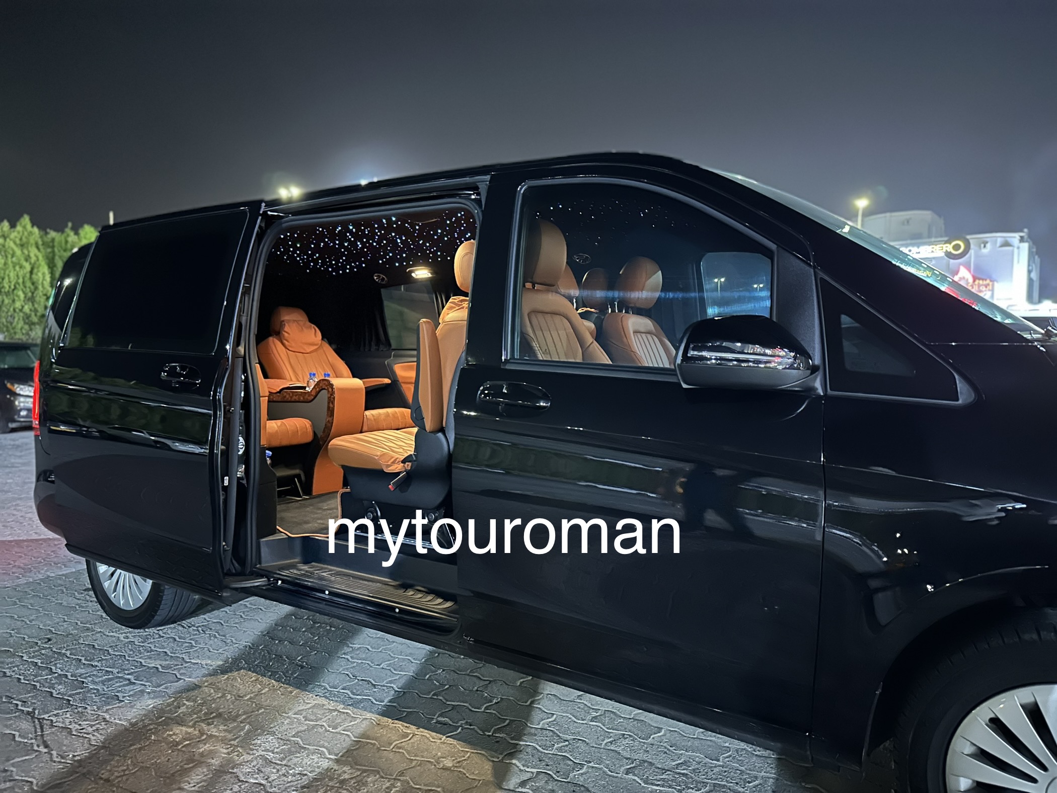 Luxury Van Tours Image 2